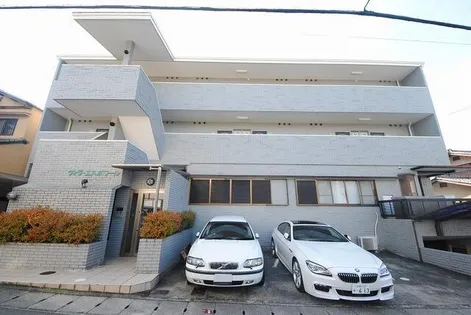 ヴィラエスポワール【2階】の外観