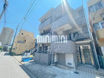 リヴアローン【1階】の外観