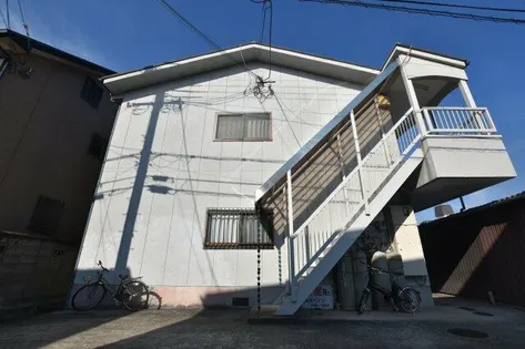 大阪府大阪狭山市茱萸木5丁目【アパート】の外観