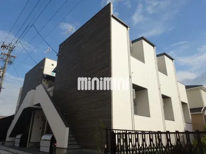 LA TACHE Ⅱ【2階】の外観