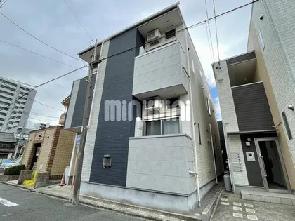 BLUE GARDEN【1階】の外観