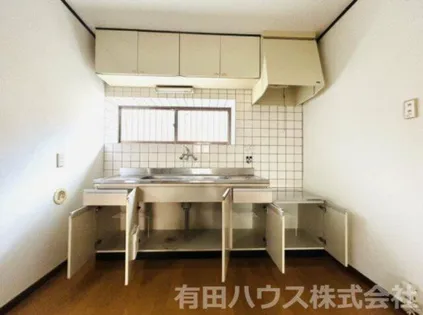 ファミリー四季【102号室】のキッチン