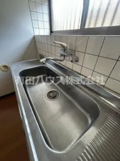 ファミリー四季【102号室】のキッチン