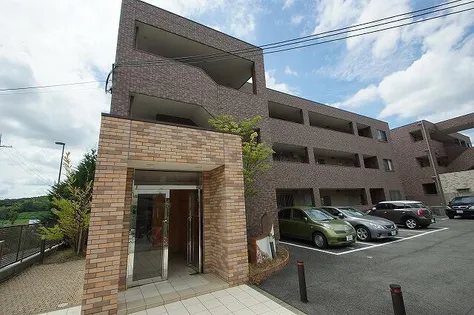 ブラヴールの画像