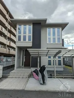 エンフォルドの画像