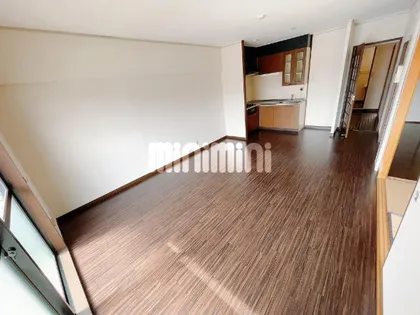 インテリジェント星ヶ丘Ⅱ号館【4階】の居間