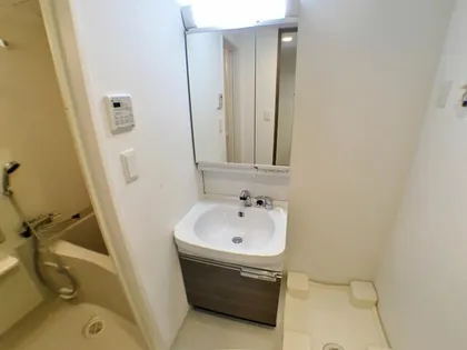 ポルトボヌール神戸湊川公園【1301号室】の内装