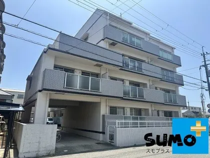 ロイヤルコーポ西明石【4階】の外観