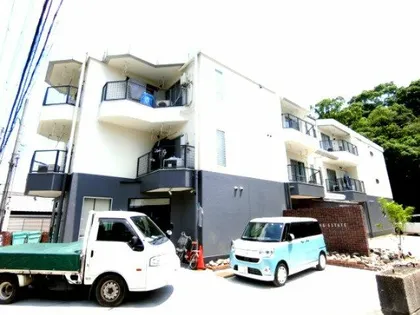 アメージングエステート【3階】の外観