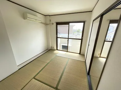 アメニティハイツ【2階】の居間