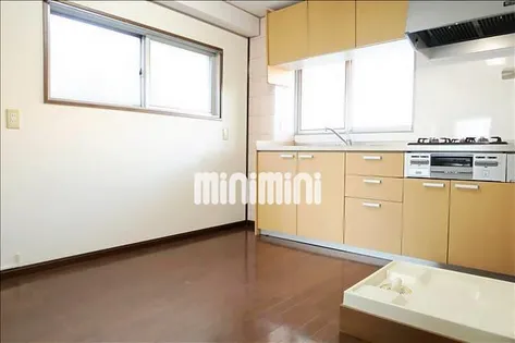 メゾンHero【2階】の居間