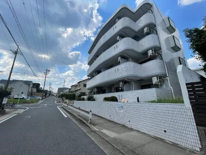 セリニティ一社【4階】の外観