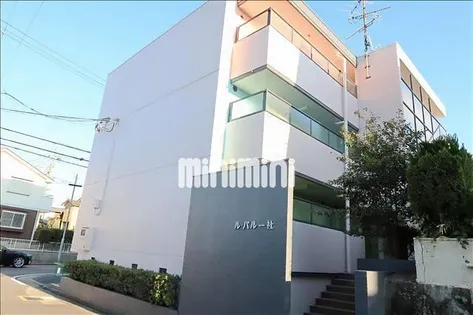 ルバル一社【2階】の外観
