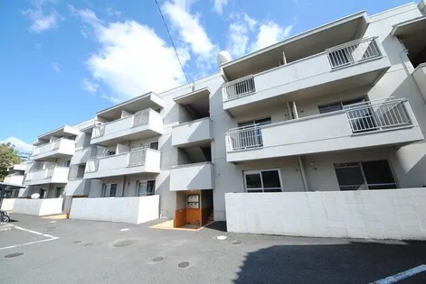 山端マンション【1階】の外観