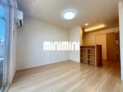 豊橋 ウエスト1 B【1階】の居間