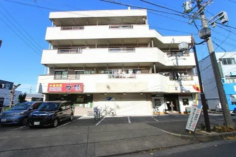 ファミーユマルエの画像