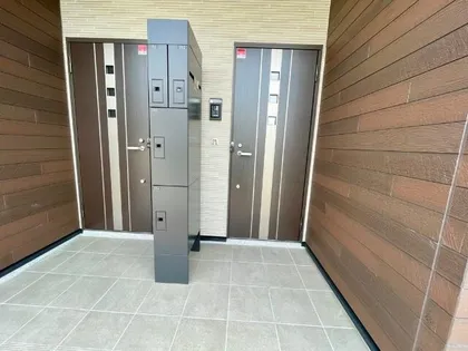 ブリエ・アヴニールⅠ【202号室】の玄関