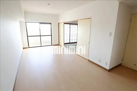 リビュー豊島【502号室】の内装