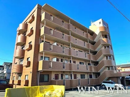 ユトリロキャッスルの画像