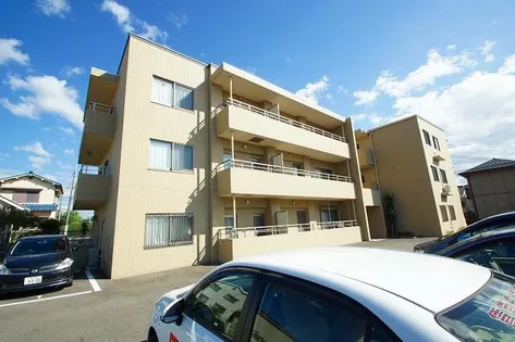 アグレアブル【105号室】の外観