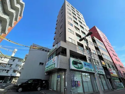 グリーン日比野【7階】の外観