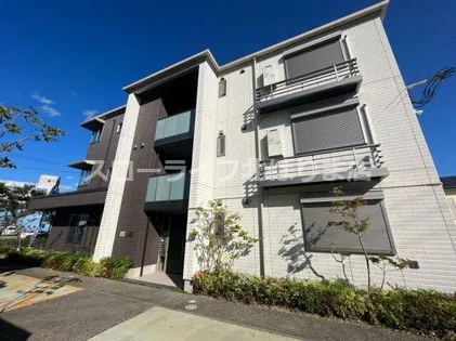 セレナヴィラ【2階】の外観