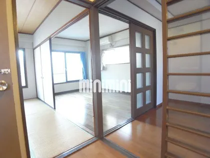 メゾンHero【1階】の居間