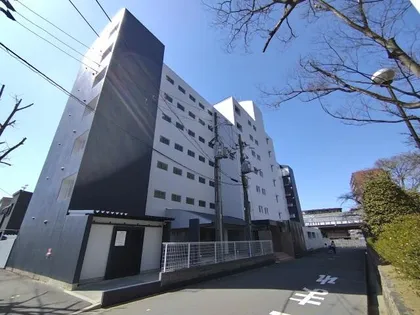 マインズ・コム南茨木【3階】の外観