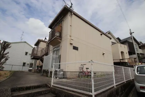 グリーンヒルA棟【1階】の外観