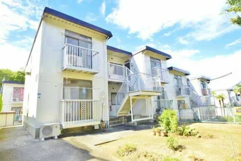 シャトードイワネE号館【2階】の外観