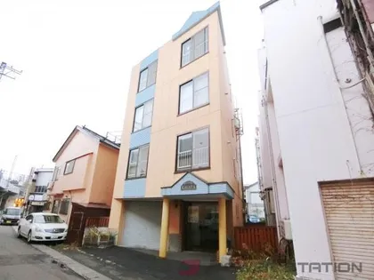 マンションカガヤ【4階】の外観