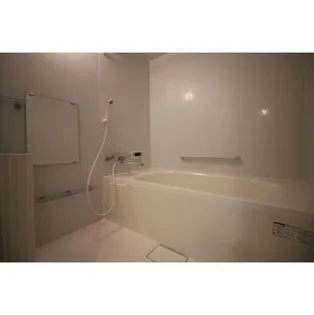 ロイヤルヒルズ【102号室】の風呂