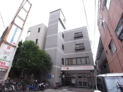 イズミビル【405号室】の外観