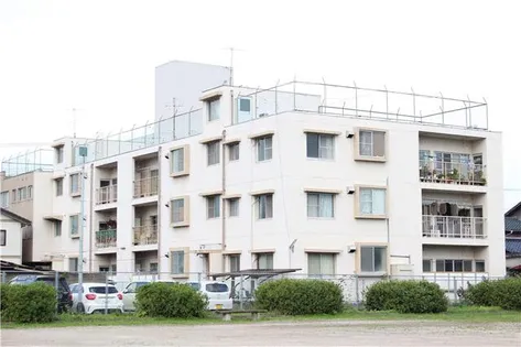 穴井ビルの画像