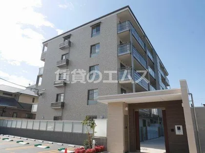 ラ カリーナの画像