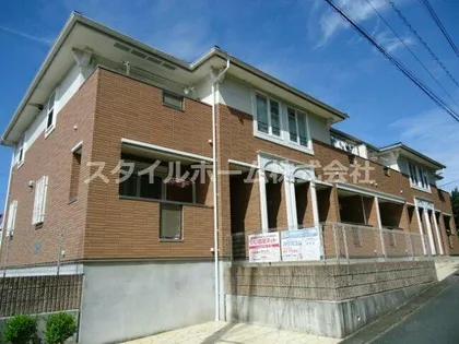 アザレ【1階】の外観