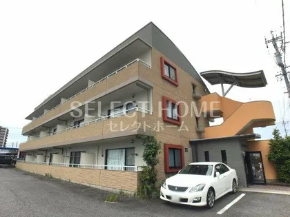 スカイコートマーヴィアイ【301号室】の外観