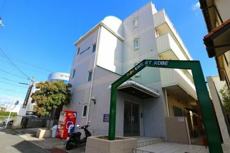 サンスイート神戸【4階】の外観