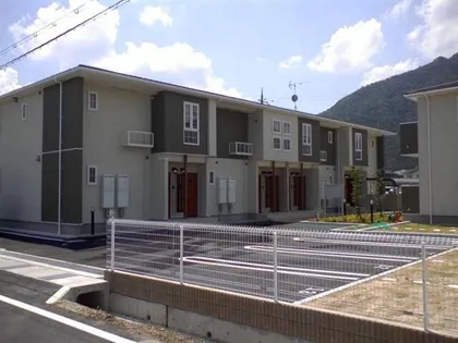 ベル ファミーユIII 2番館の画像