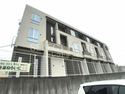 愛知県岡崎市明大寺町字大圦【アパート】の外観