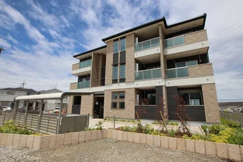 ポルチュラーカ【3階】の外観