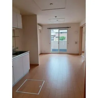 サニーNT A棟【1階】の居間