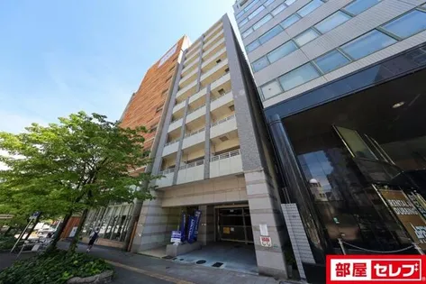 東桜コート【2階】の外観