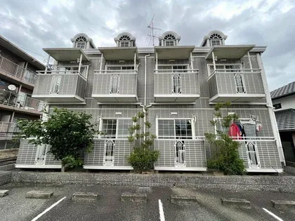 大阪府箕面市粟生間谷東1丁目【アパート】の外観