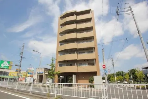 シャルム・八田【5階】の外観