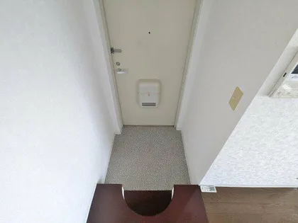 インタースペース松本1号館【3階】の玄関