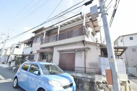 大阪府羽曳野市高鷲6丁目【一戸建】の外観