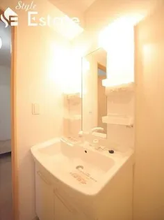 馬車道館【1階】の内装