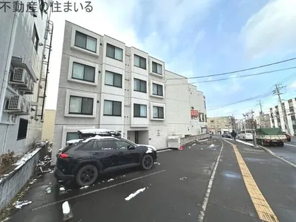 ロワ・ボヌール【4階】の外観