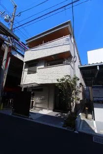 シャーメゾン別院【3階】の外観